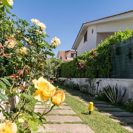 Вілла Alloggio Per Uso Turistico Лідо-дей-Піні Екстер'єр фото